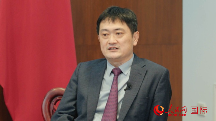 中國駐阿根廷使館代辦孫怡接受人民網專訪。人民網記者 張若涵攝