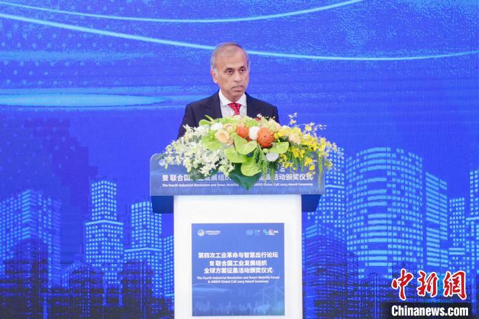 聯合國駐華協調員常啟德發表演講。
