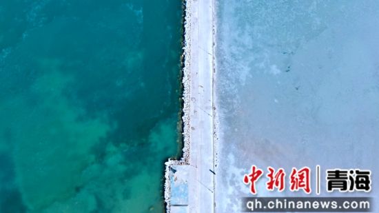 圖為冬日青海湖。李江寧攝