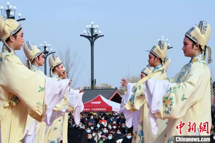 第十三屆“中國(淮陽)非物質(zhì)文化遺產(chǎn)展演”開幕