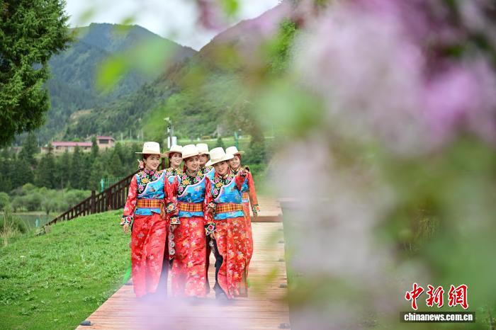 雪域高原“三格毛”傳承中國藏族服飾之美