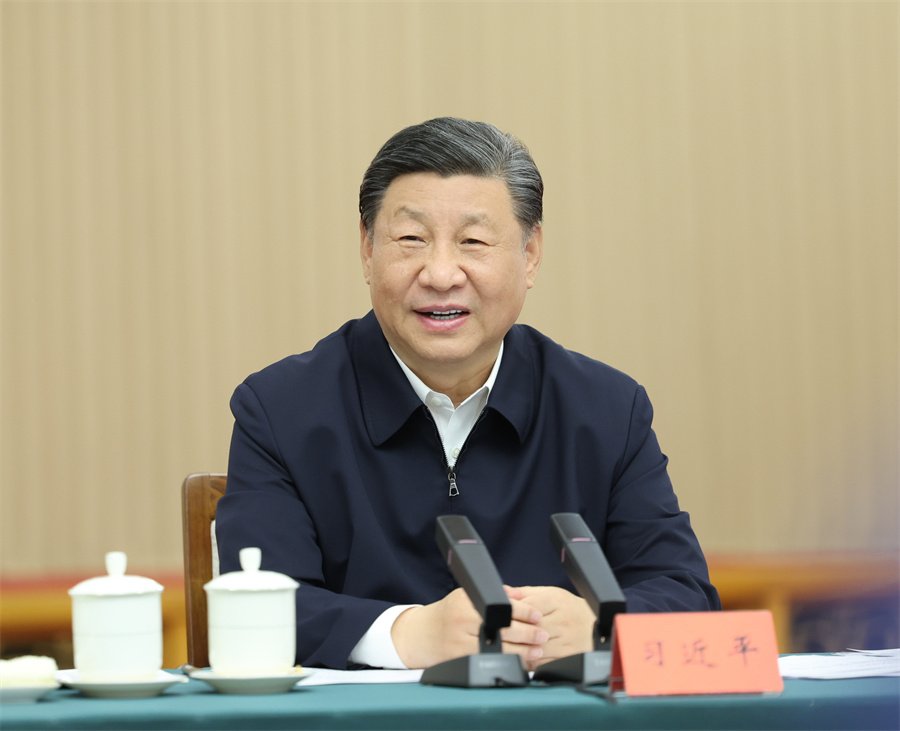 2024年5月23日下午，中共中央總書(shū)記、國(guó)家主席、中央軍委主席習(xí)近平在山東省濟(jì)南市主持召開(kāi)企業(yè)和專家座談會(huì)并發(fā)表重要講話。新華社記者 鞠鵬 攝