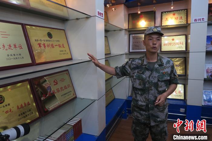 圖為南疆軍區某合成團1連連長齊楠。　楊程晨 攝