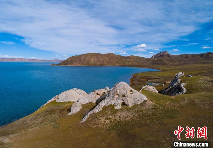 “黃河之源、千湖之縣”青?，敹啵?022年治理草原10萬畝