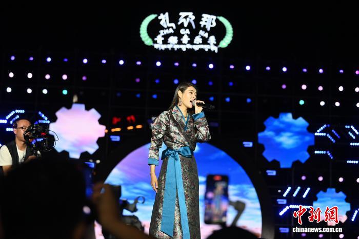 甘肅扎尕那青稞音樂季啟幕首場演繹“最炫民族風”