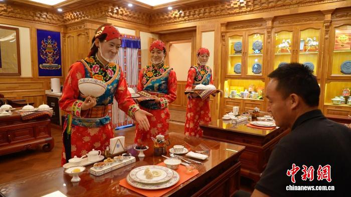 甘南卓尼藏王宴：一道菜一表演傳統(tǒng)藏餐新“賽道”
